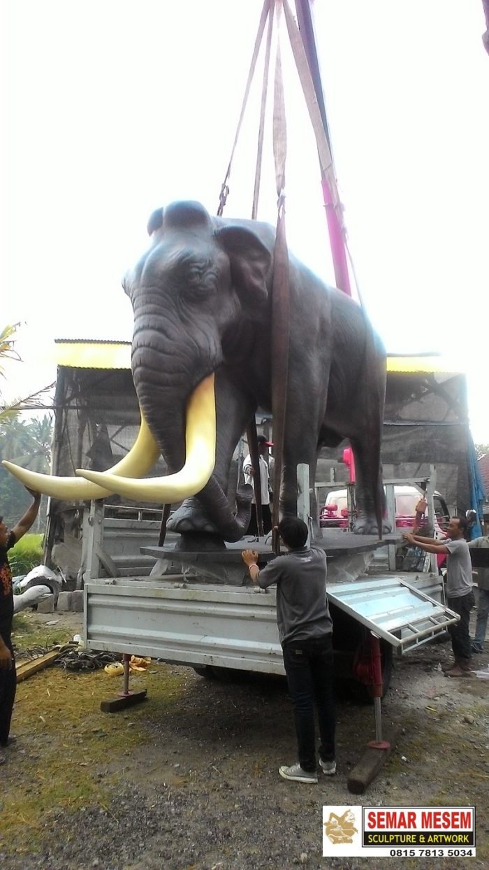 Kelik-studio-semar-mesem-patung-gajah-besar-patung-gwk-terbaru