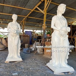 Patung Patung Merupakan Karya Seni Patung Termasuk Karya Seni Patung Dari Bahan Lunak Biasanya Mempergunakan Bahan