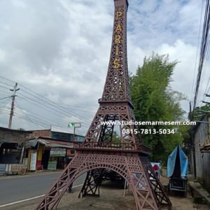 Replika Menara Eiffel Jawa Tengah Menara Eiffel Jawa Barat Menara Eiffel Jawa Timur