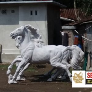 Kelik Studio Semar Mesem Patung Kuda Magelang Contoh Kerajinan Gips