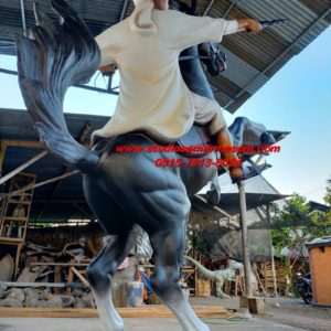 Patung Diponegoro Naik Kuda Patung Diponegoro Semarang Patung Diponegoro Undip