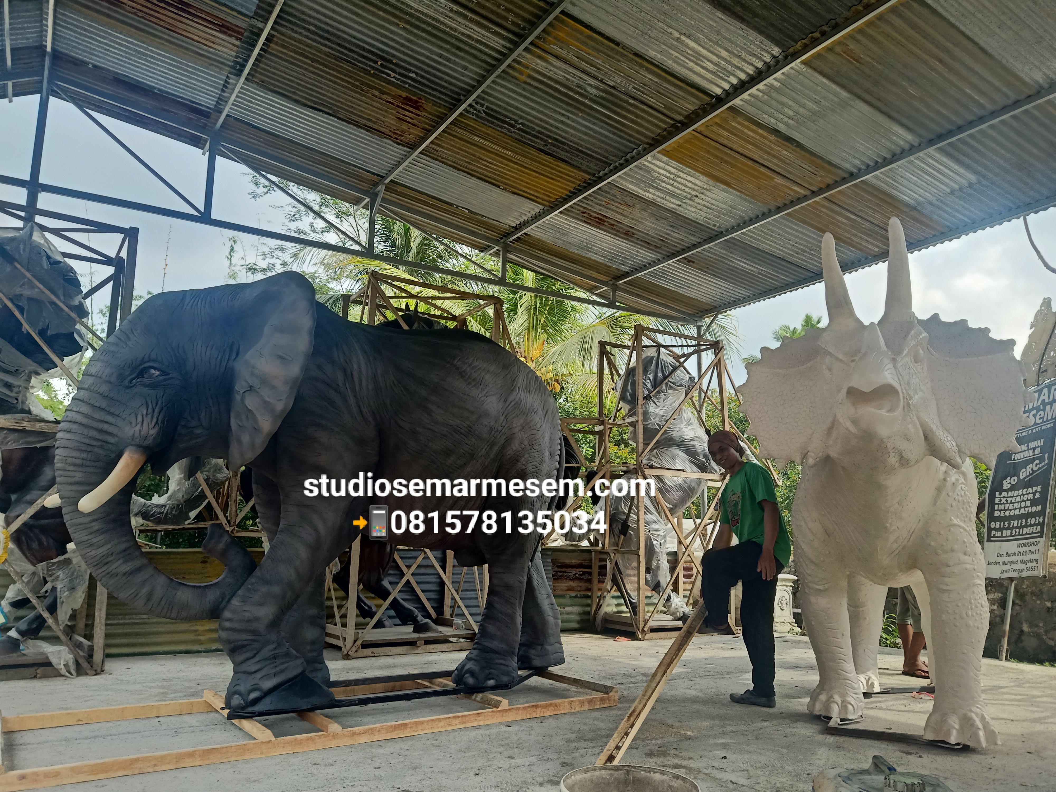 Patung Gajah Besar Fiberglass