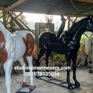 Patung Kuda Patung Kuda Undip Patung Kuda Semarang