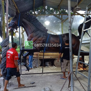 Patung Kuda Besar Patung.patungfiberjakarta