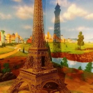 Kelik Semar Mesem Patung Eifel Patung Menara Eifel