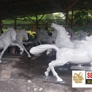 Kelik Studio Semar Mesem Patung Kuda Komplit Gambar Patung Abstrak