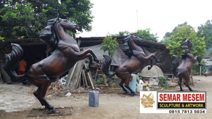 Kelik Studio Semar Mesem Patung Kuda Terlaris Patung Gwk 2018