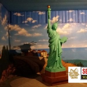 Kelik Studio Semar Mesem Patung Liberty Menara Liberty