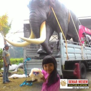Kelik Studio Semar Mesem Patung Gajah Besar Patung Monumental Copy