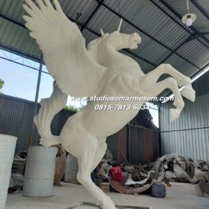 Patung Kuda Diponegoro Patung Kuda Di Jakarta Patung Kuda Emas