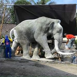 Patung Mamoth Mamoth Besar Patung Lampung