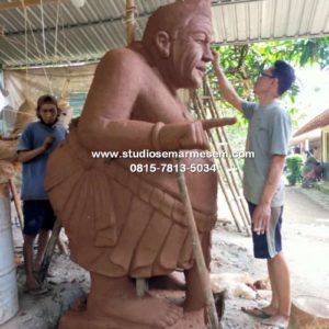 Patung Semar Dari Tanah Liat Patung Semarang Patung Semar Boyolali