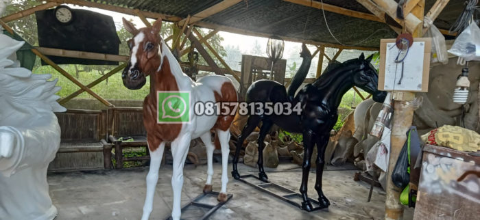 Pusat Patung Kuda Jual Patung Kuda Fiber Patung Maskot Kuda Fiberglass