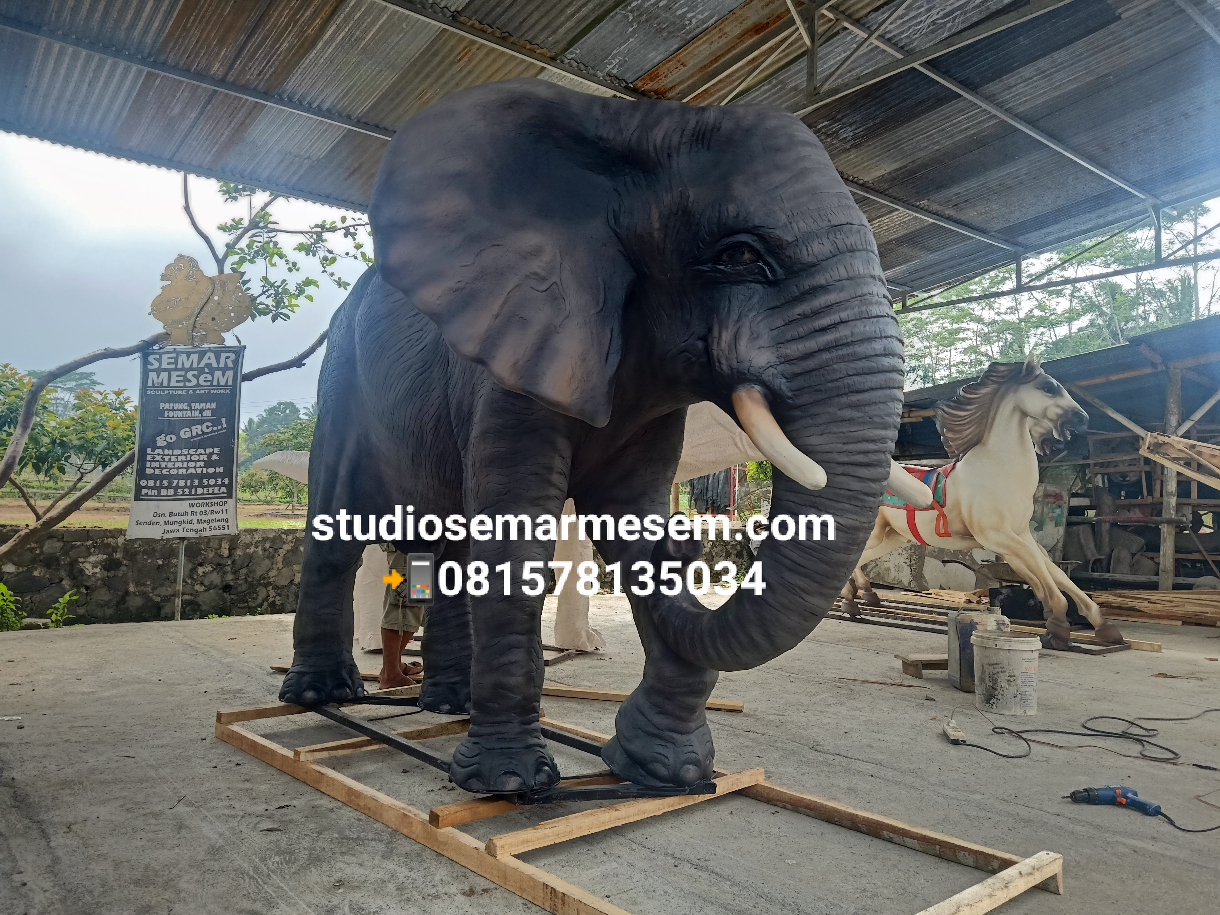 Patung Gajah/081578135034